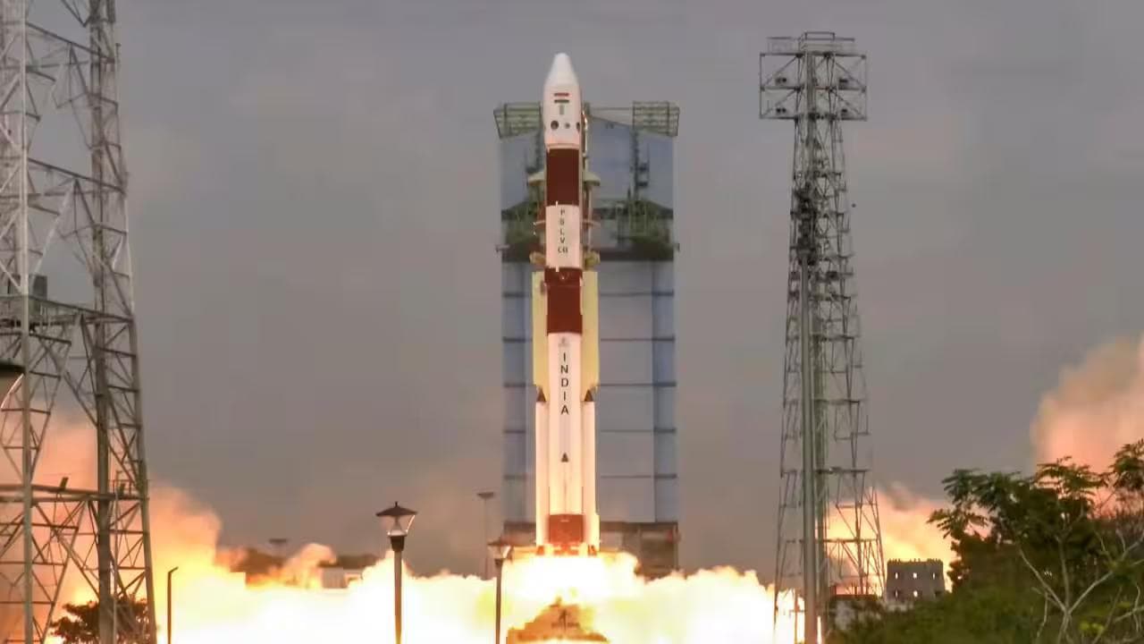 India Tightens ISRO Exit Rules Amid Scientist Exodus