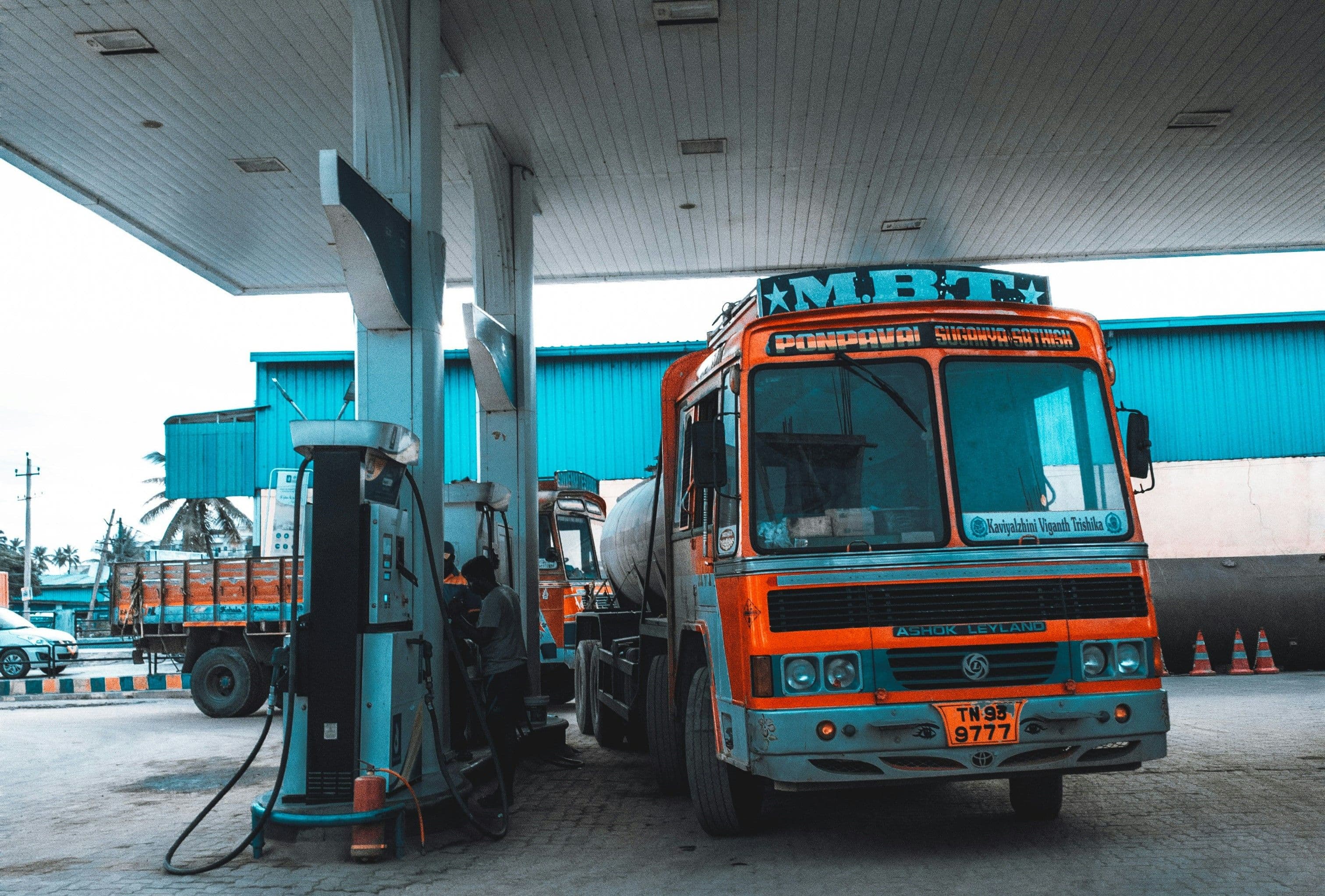 India has ample oil stocks to tackle supply shocks: Puri